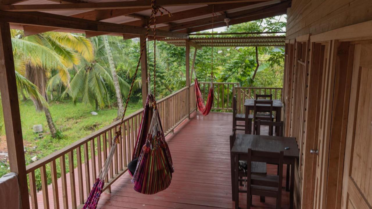 Valerie Emanuel Apartments Bocas del Toro Esterno foto
