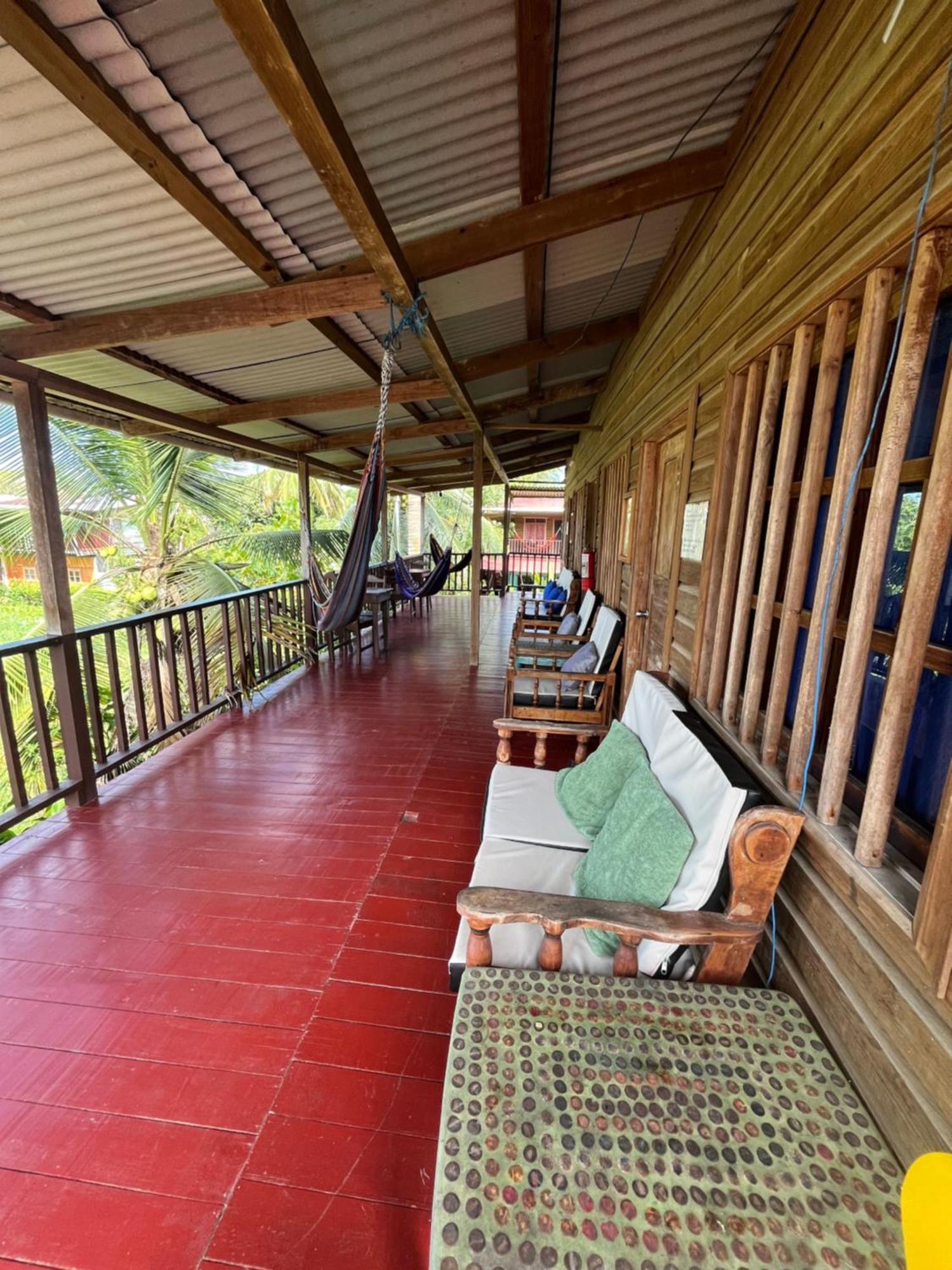 Valerie Emanuel Apartments Bocas del Toro Esterno foto