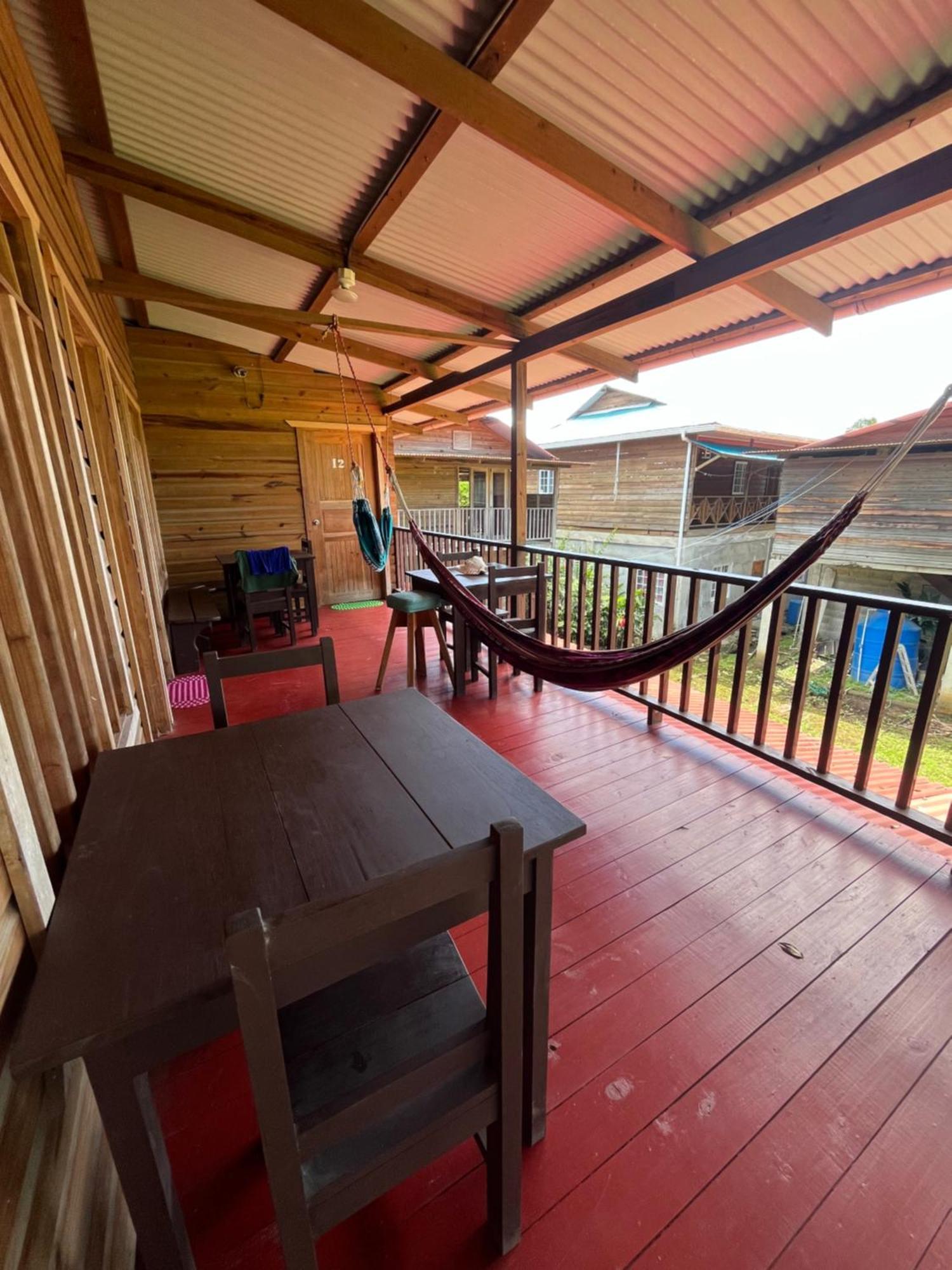 Valerie Emanuel Apartments Bocas del Toro Esterno foto