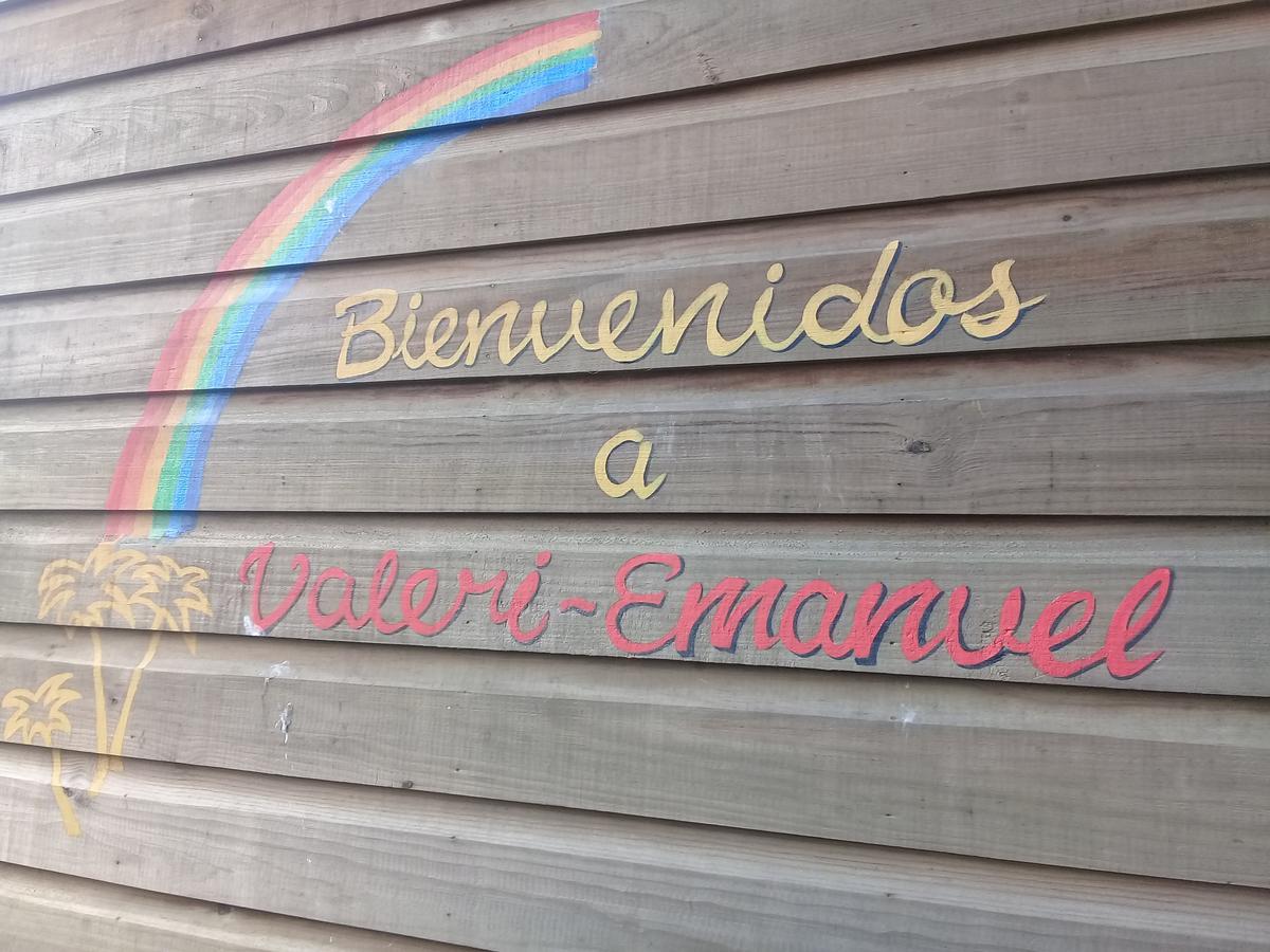 Valerie Emanuel Apartments Bocas del Toro Esterno foto