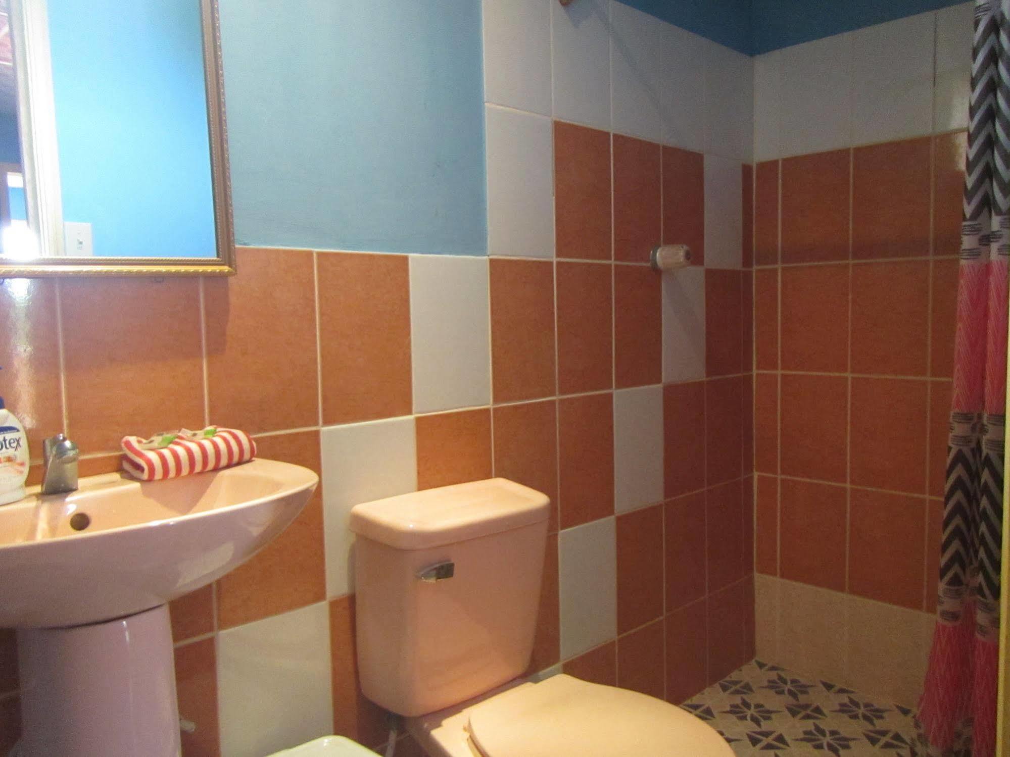 Valerie Emanuel Apartments Bocas del Toro Esterno foto
