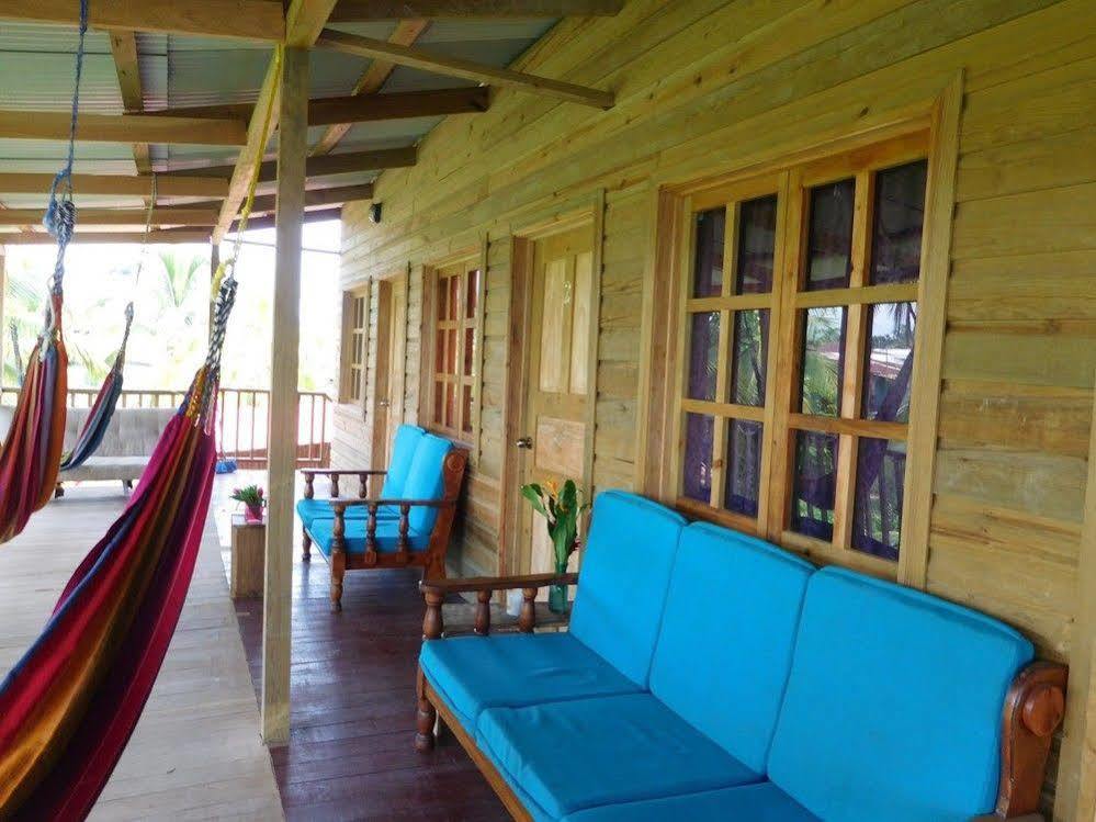 Valerie Emanuel Apartments Bocas del Toro Esterno foto